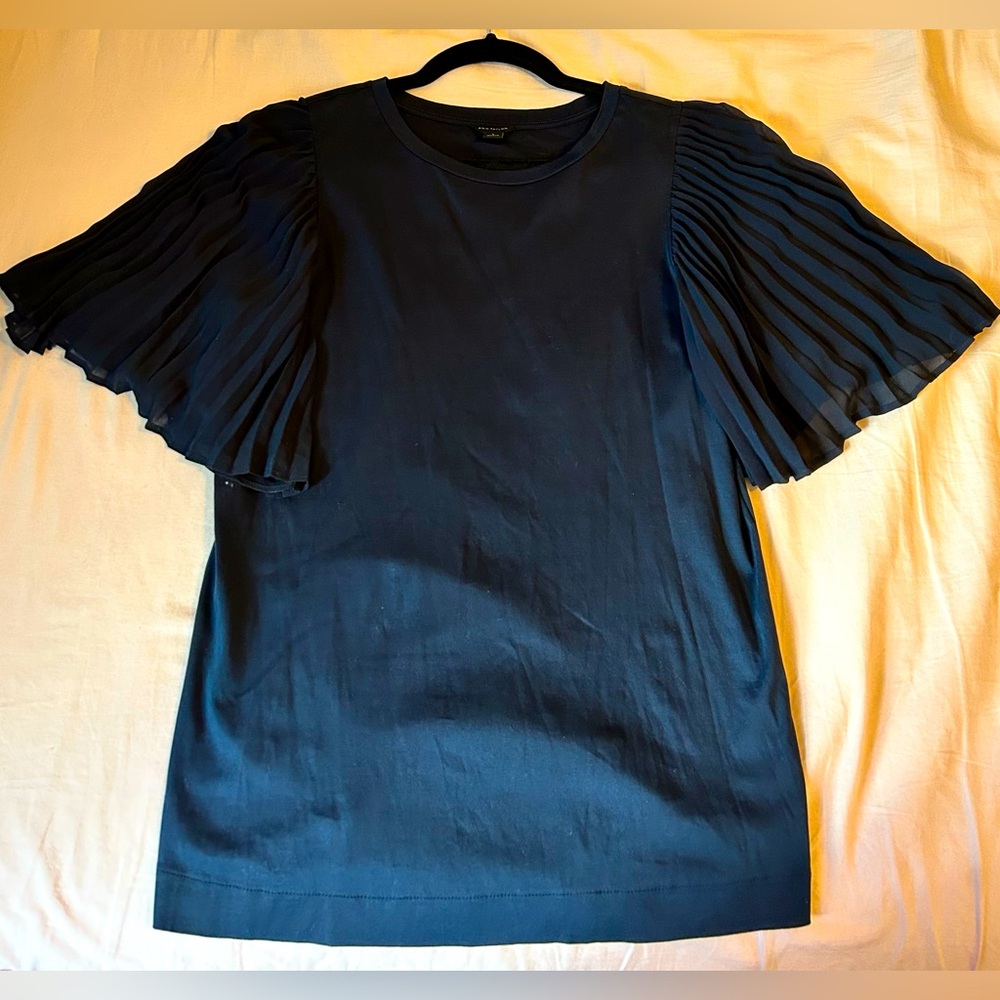 Ann Taylor Navy Accordion Pleat Short Sleeve Blouse
